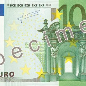 1 година затвор за платил с 1200 фалшиви евро в банкноти по 100